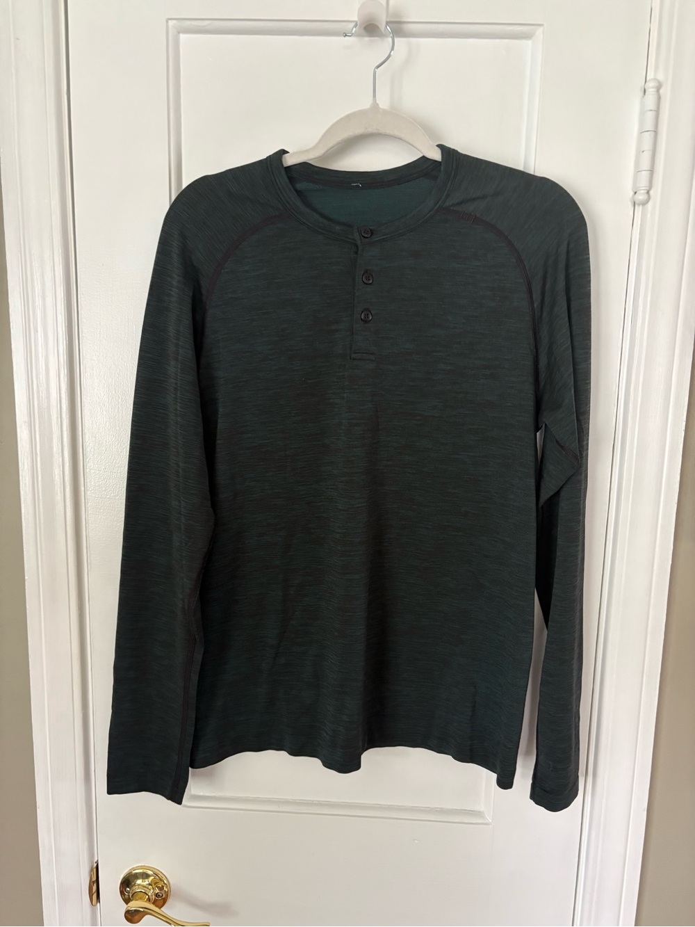 lululemon Men's Long-Sleeve Metal vent Henley